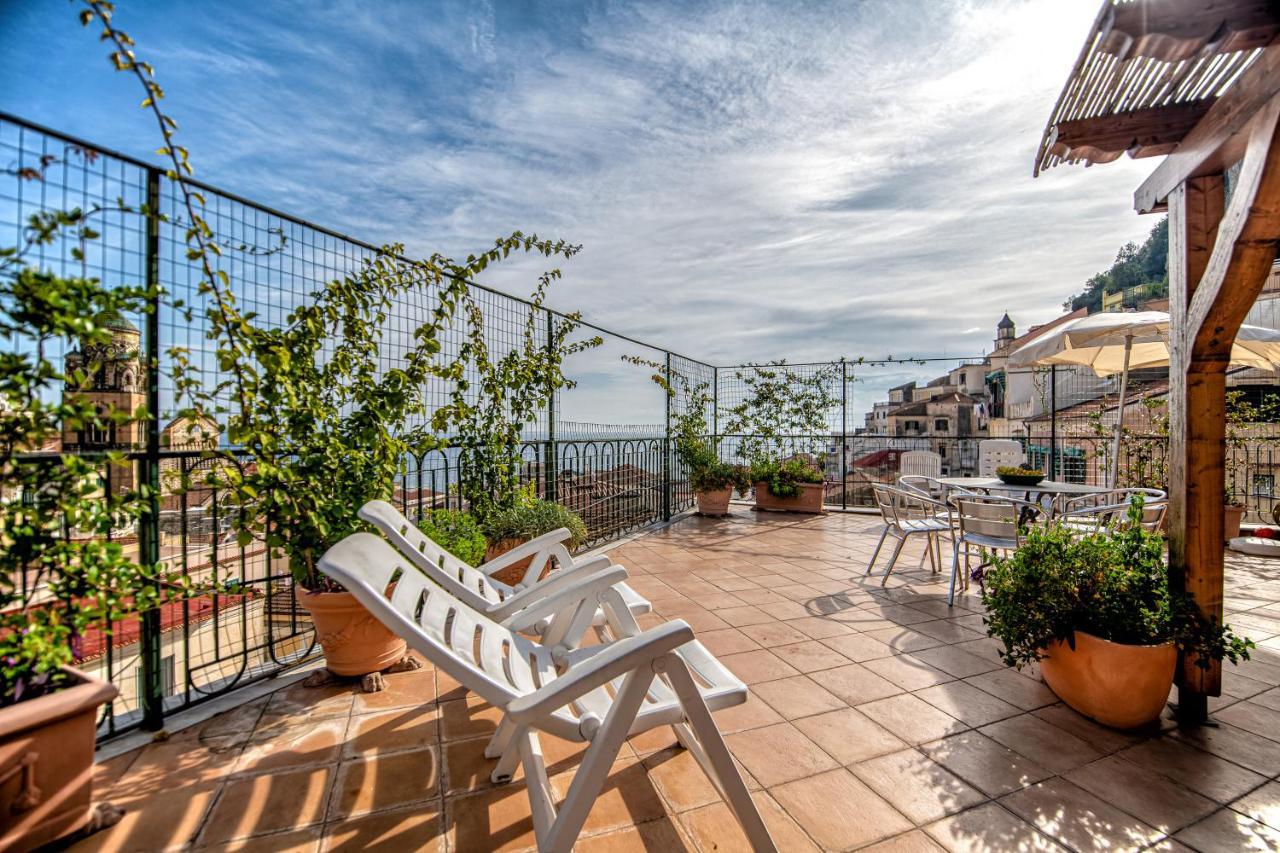 Amalfi Centre Flats Apartment Екстериор снимка